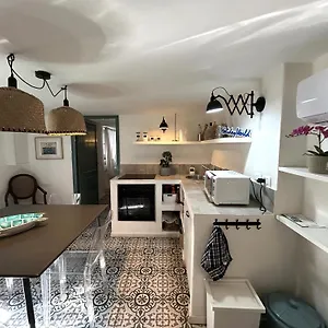 https://nanhome.hotelitalianriviera.com